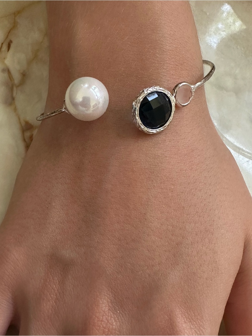 Sterling Silver White Pearl and Black aguamarine Stone